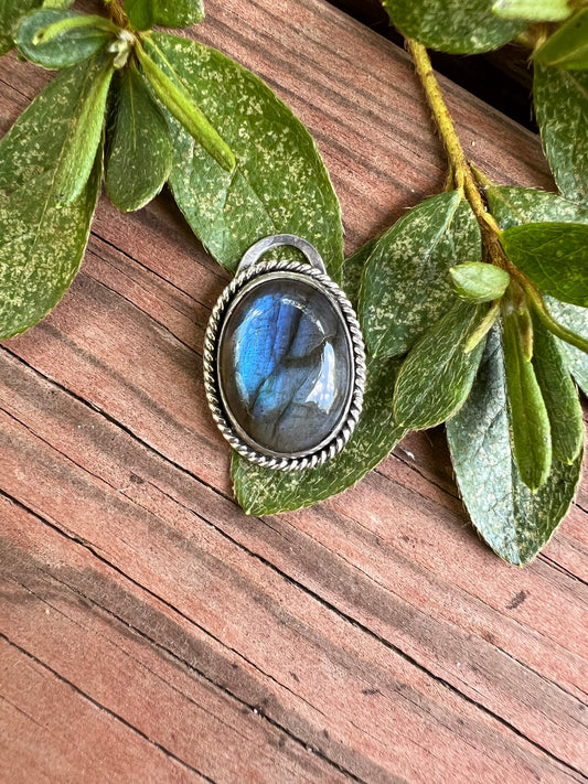 Sterling Silver and Labradorite Pendant